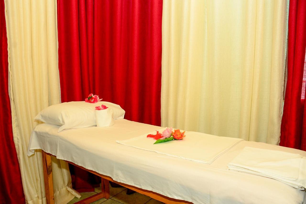 Kim Hotel Kigali Buitenkant foto
