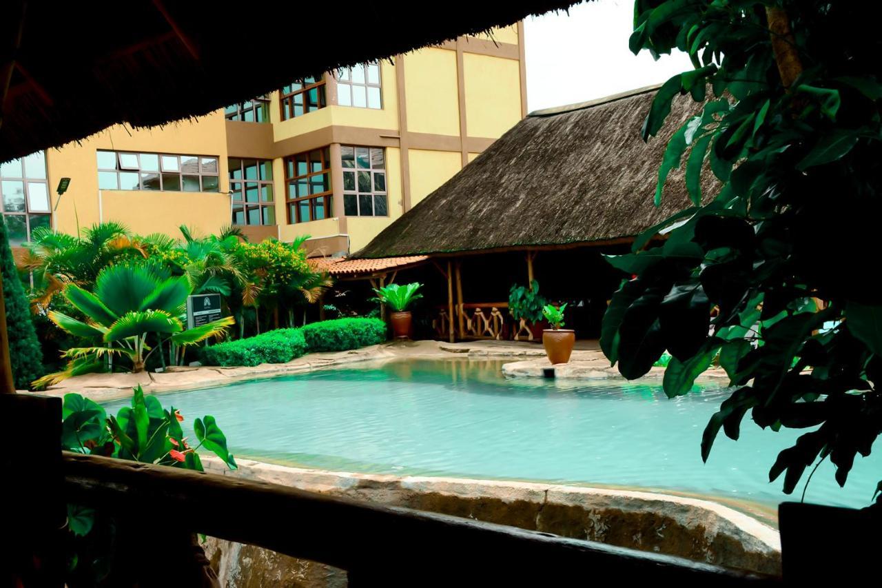 Kim Hotel Kigali Buitenkant foto
