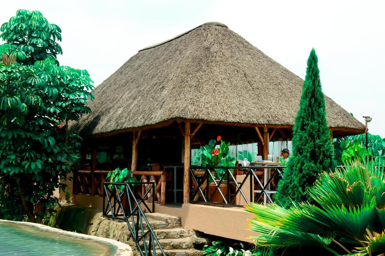 Kim Hotel Kigali Buitenkant foto