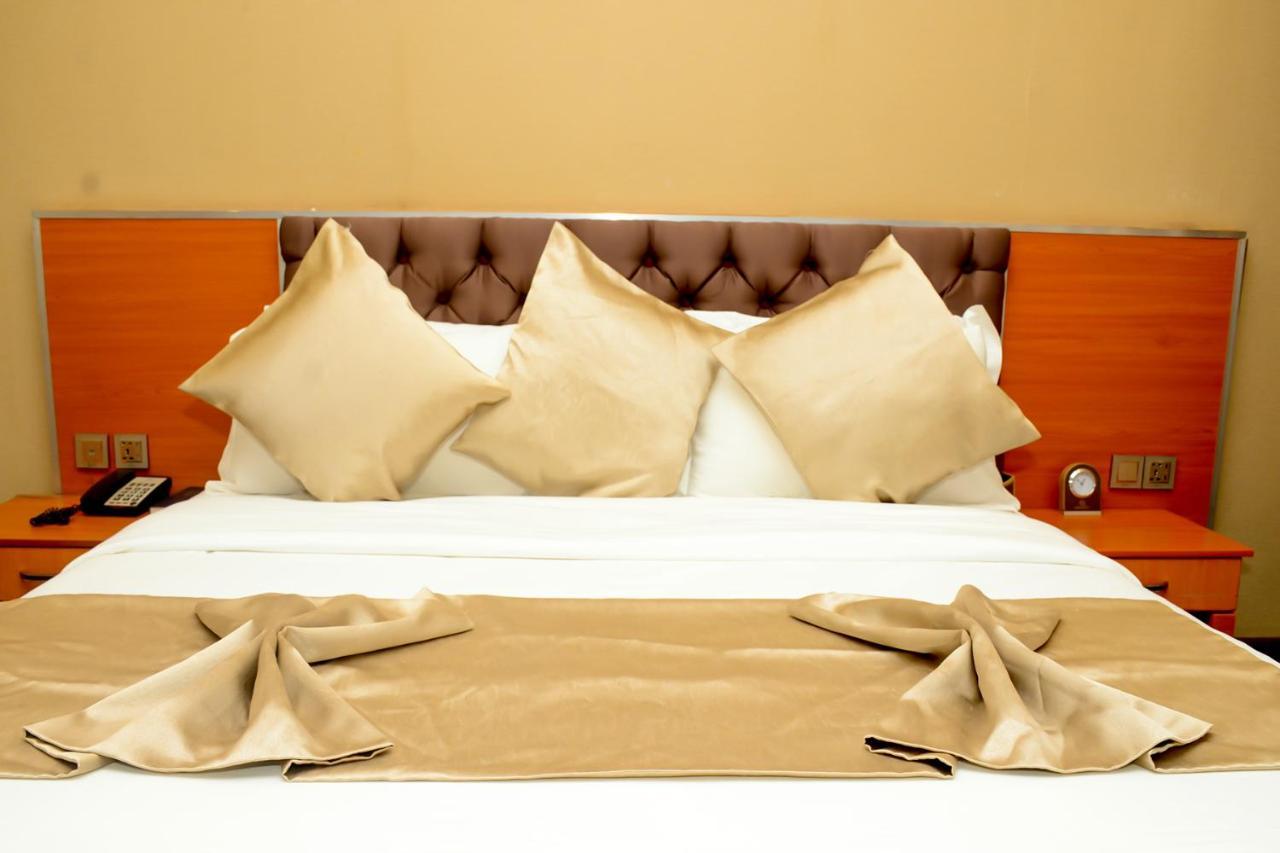 Kim Hotel Kigali Buitenkant foto